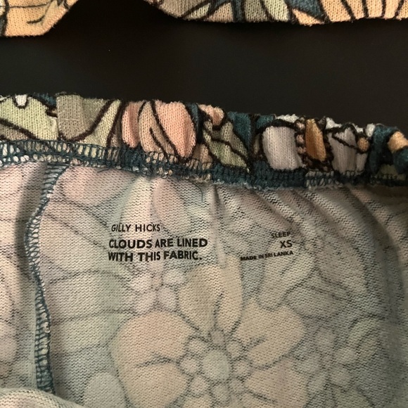 Gilly Hicks by Hollister floral sleep pajama set women’s XS - Picture 2 of 3